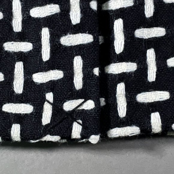 NWT Talbots Pencil Skirt Wool Black White Patterned Pockets Lined Size 2 - Picture 3 of 14